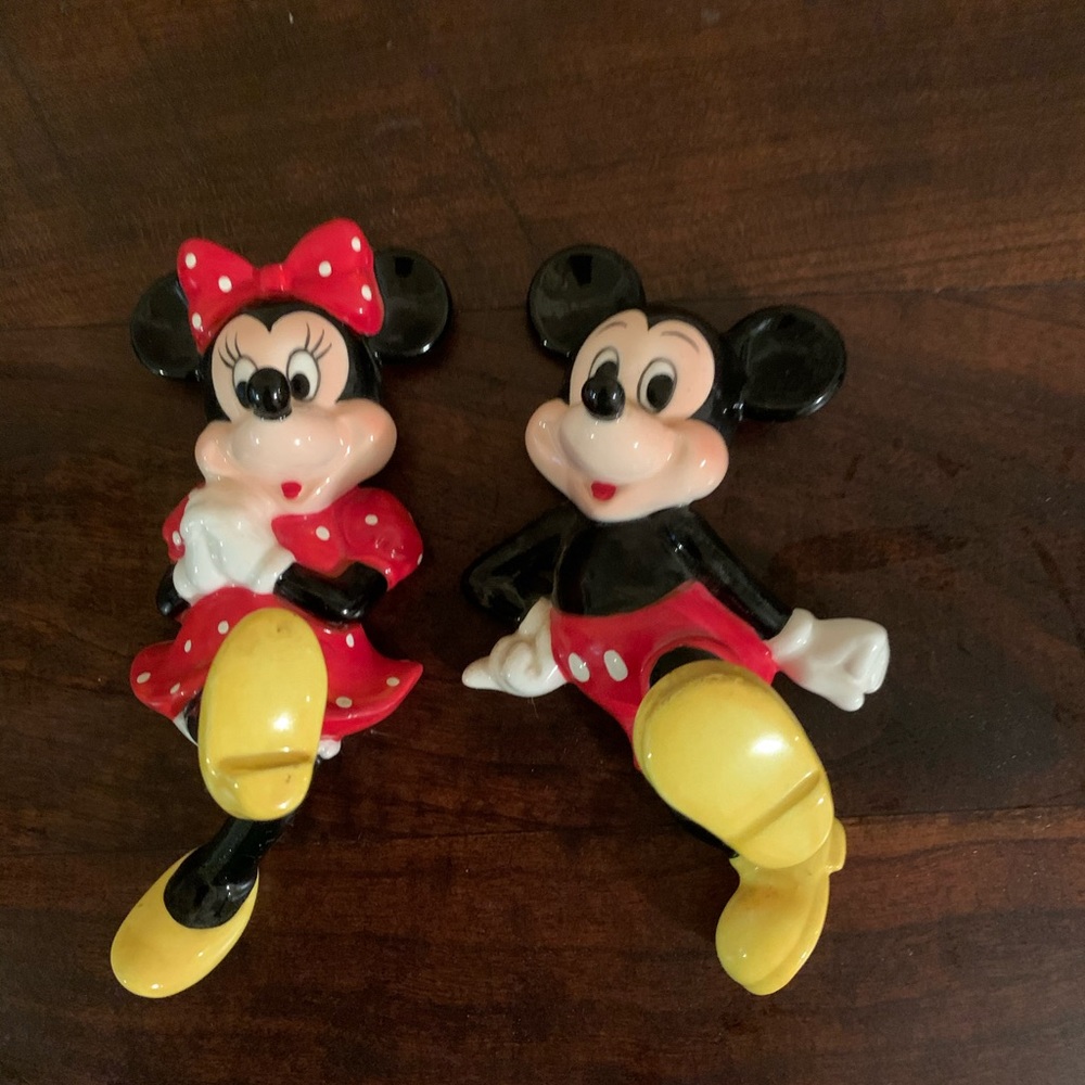 Mickey and Minnie Mouse glass figures